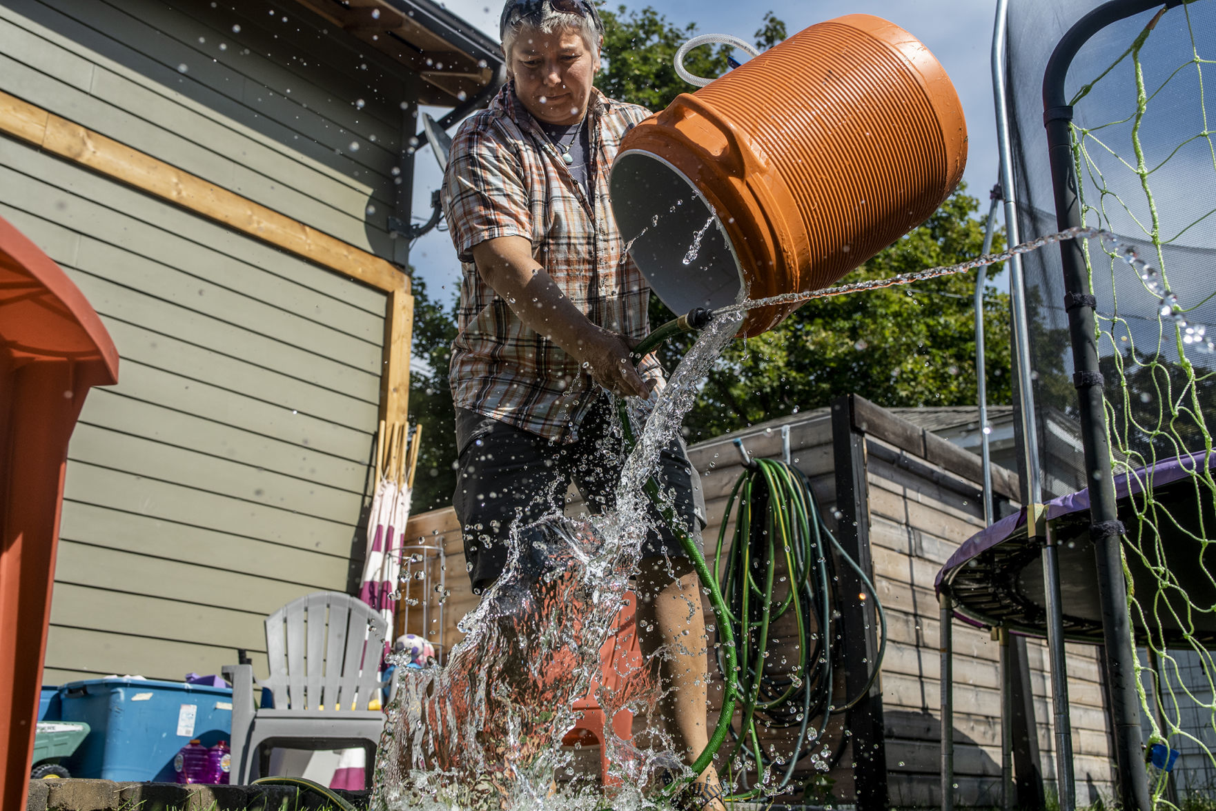 Cleaning the equipment